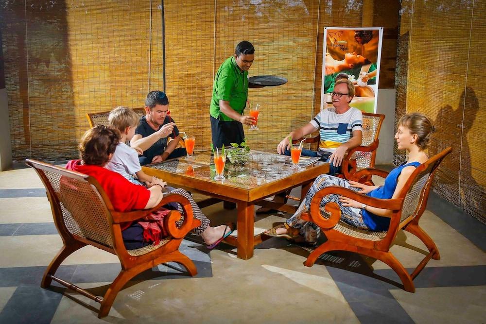 Elephas Resort Sigiriya Ngoại thất bức ảnh
